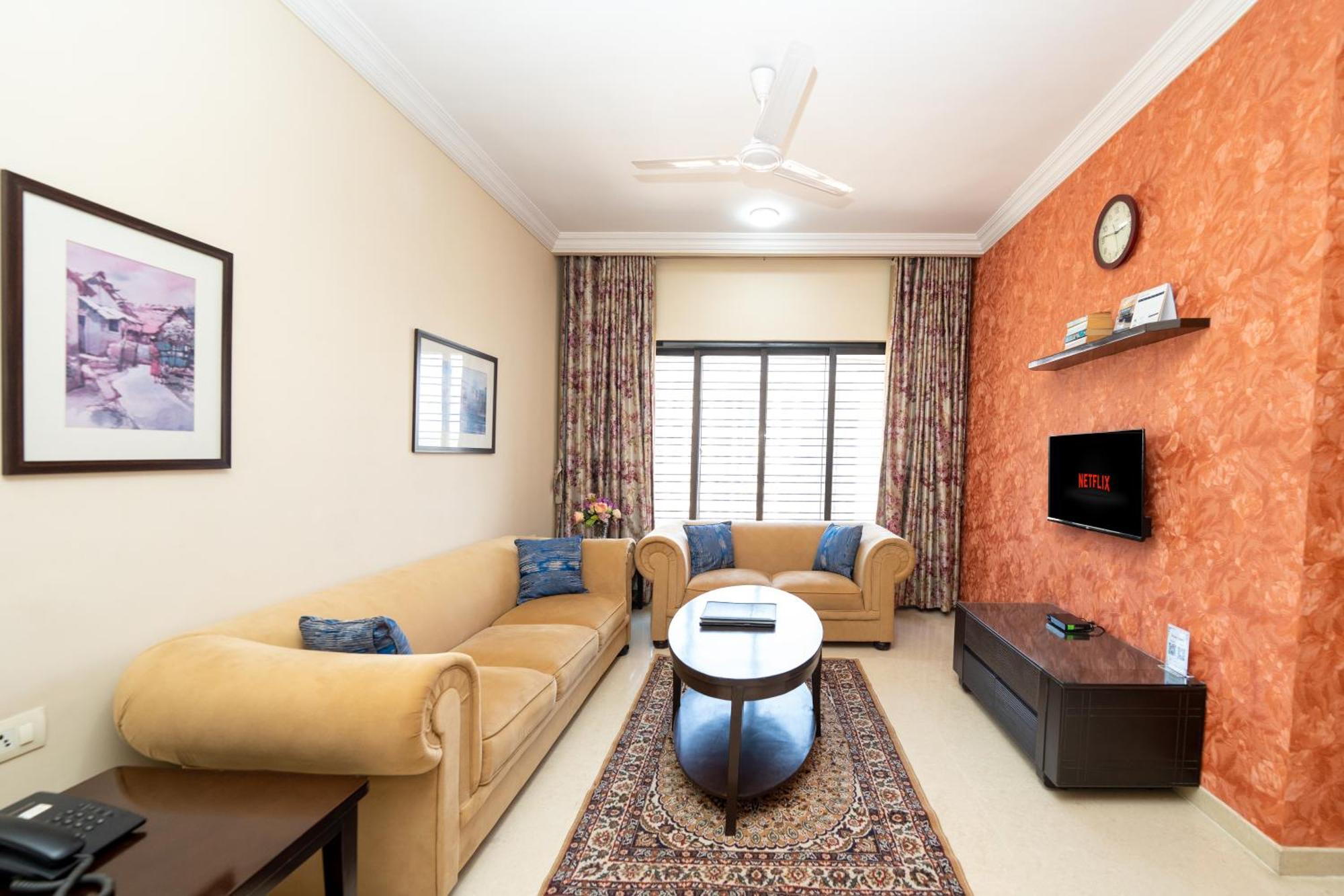 Lalco Residency Hotell Mumbai Eksteriør bilde